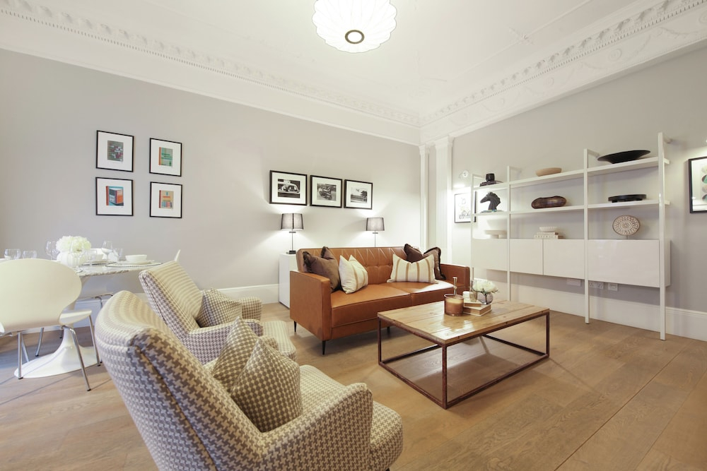 Hertford Flat 16