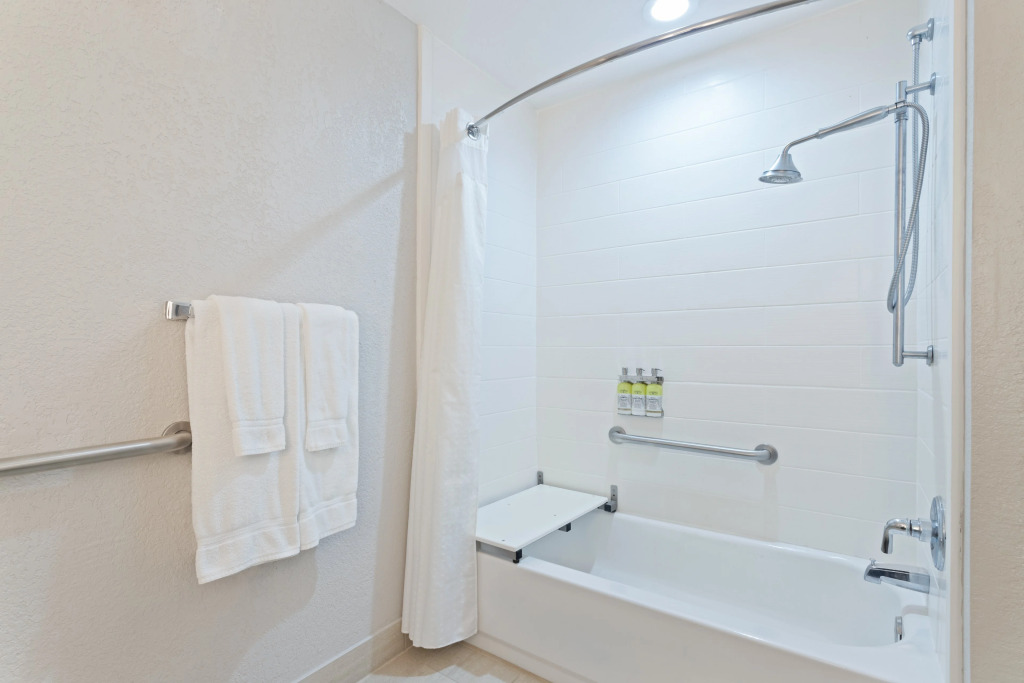 Holiday Inn Express & Suites Lake Placid by IHG