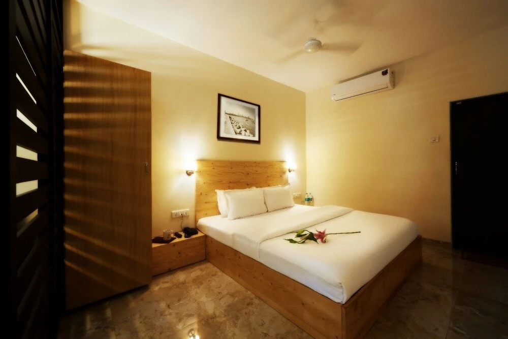 The Aksa Hotel