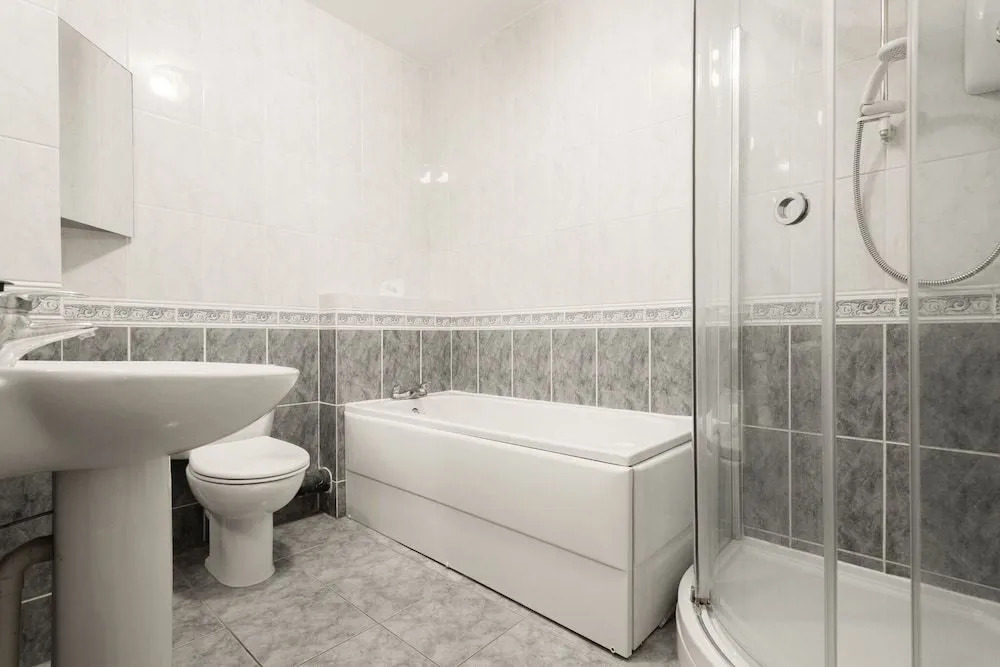 The Lapis Lounge - Large 3BDR House at River Avon