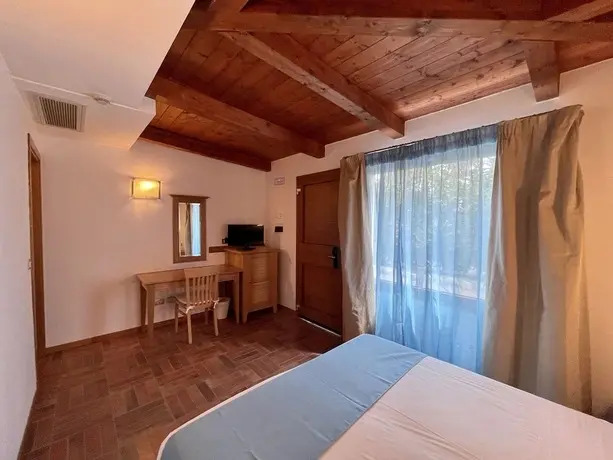 Le Mandrelle Beach Resort