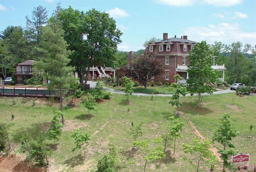 The Reynolds Mansion