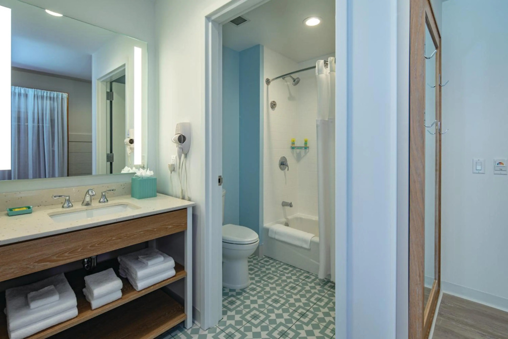 Universal’s Endless Summer Resort - Dockside Inn and Suites
