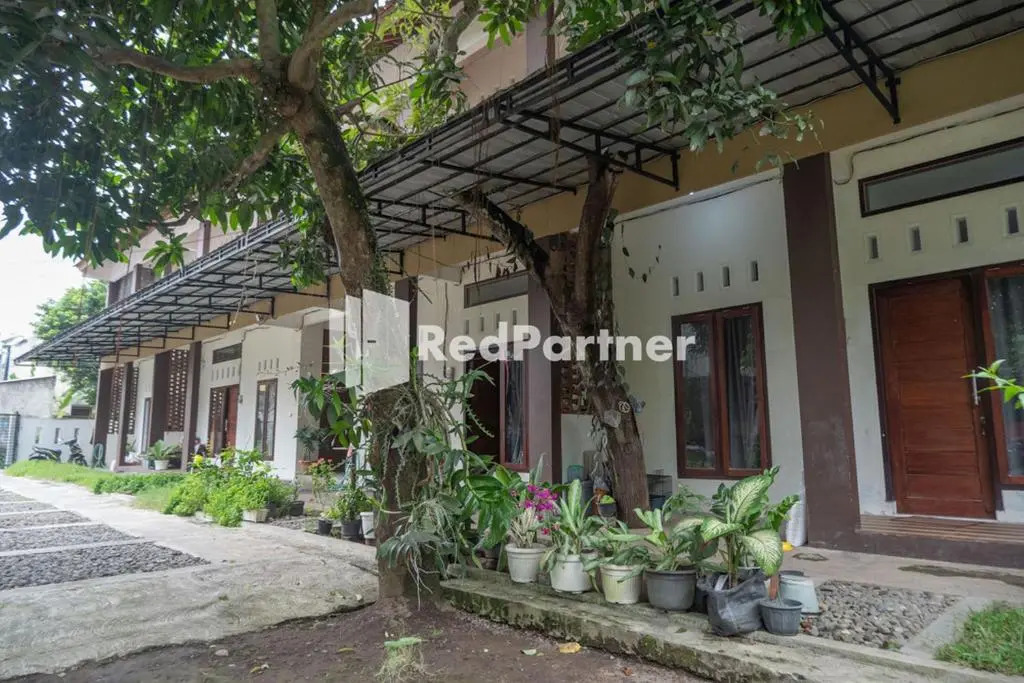 Paviliun Gelatik RedPartner Syariah near UGM