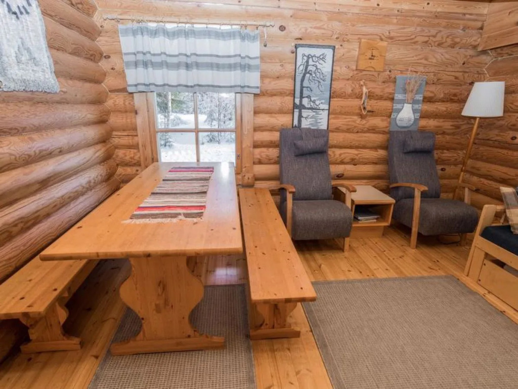 Ruka-kitkan lomamajat/varpunen