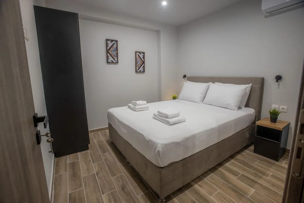 Raise Averof Serviced Apartments
