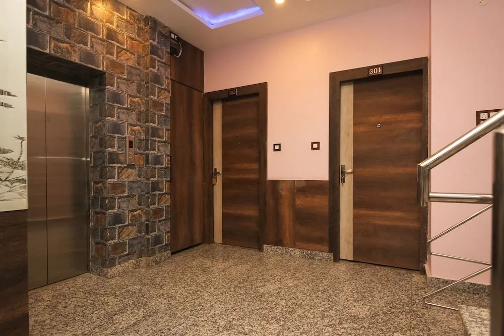 King Castle Mcleodganj-centrally heated and air cooled- Near MALL Road