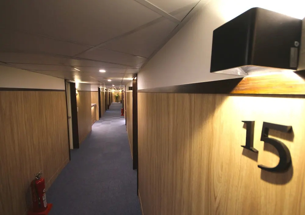 406 Inn — Female Dormitory (отель для женщин)