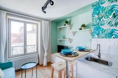 Honore Suite Carnot