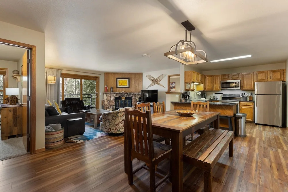 309 Snowdance Manor 2 Bedroom Condo by RedAwning