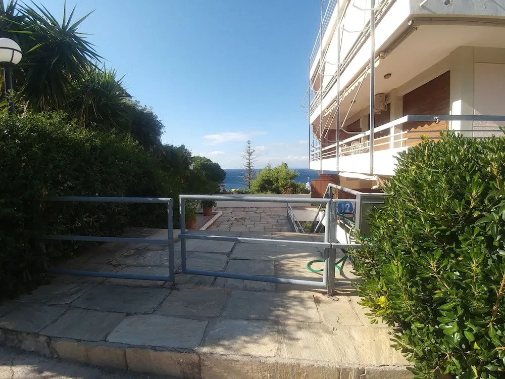 Saronida Summer Studio