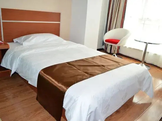 Thank Inn Hotel (Zhengding Ancient City Changshan West Road)