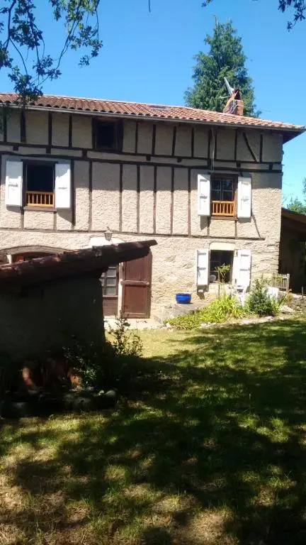 House With 4 Bedrooms in ST Constant Fournoules, With Furnished Garden and Wifi - 70 km From the Slopes