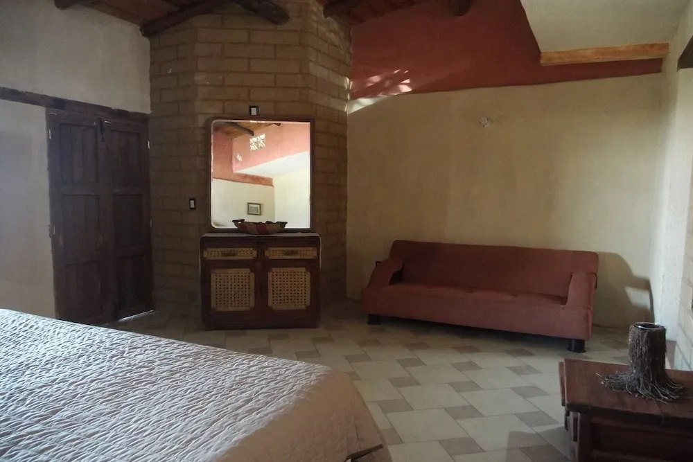 OYO Hostal Campestre Los Adobes