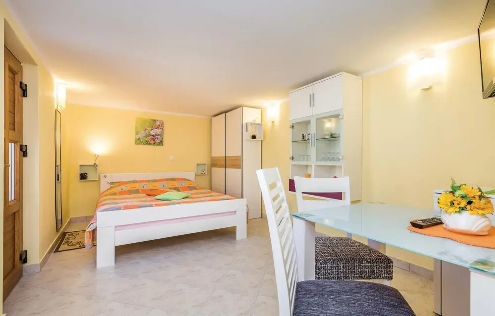 Awesome Home in Golovik With Wifi and 1 Bedrooms
