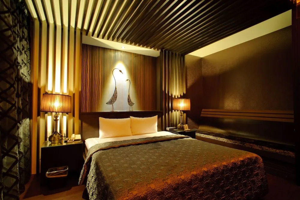 Zhen 13 Villa Motel