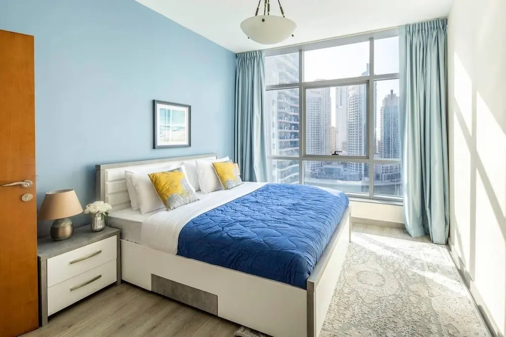 Luxurious 2BR w/ Stunning Marina Views - Minutes From Dubai Metro & Tram!