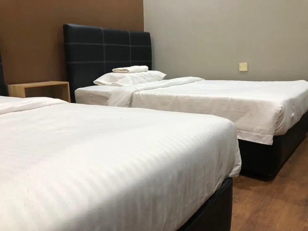 OYO 90342 Sena Home Homestay #828