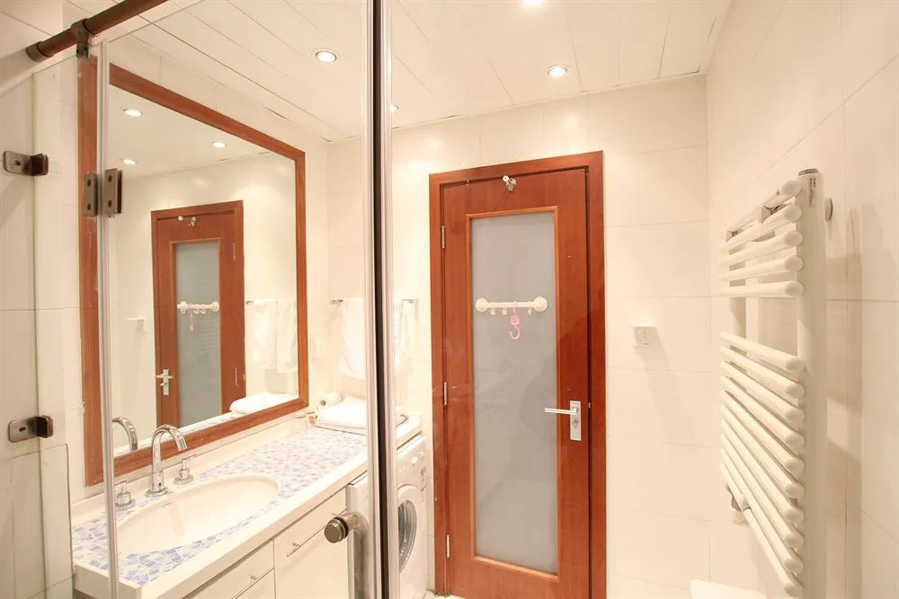 Davison Service Apartment