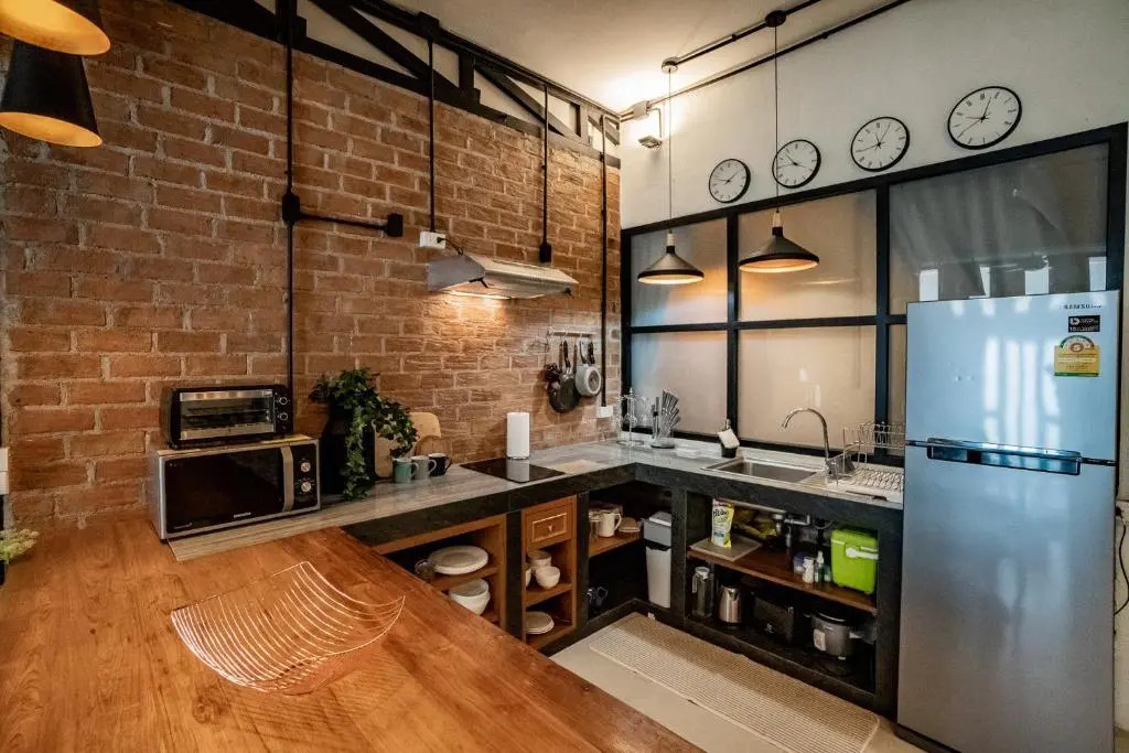 Luxury Industrial Flat 5 Mins from Nimman