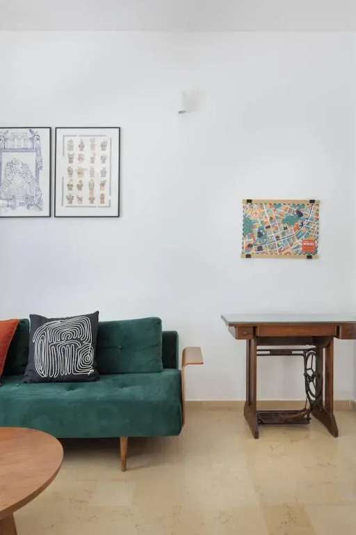 Diz 3 By TLV2rent
