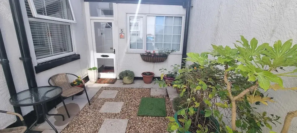 The Hideaway ll /enclosed Garden/quiet/central