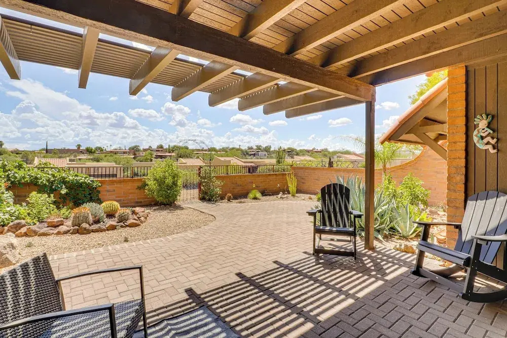 Quiet Townhome w/ Mountain Views in Green Valley