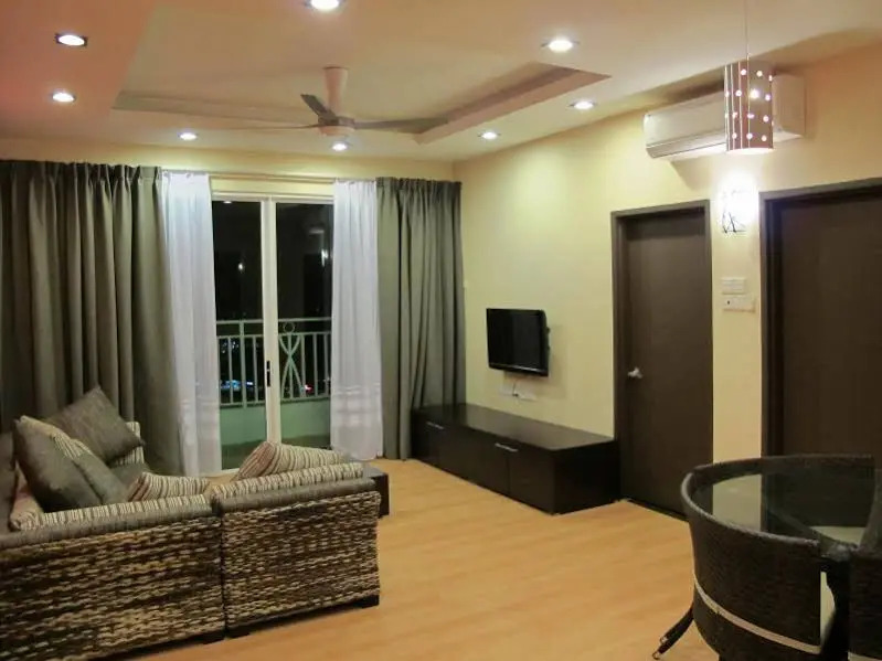 Borneo Holiday Homes @ 1Borneo Tower B Condominium