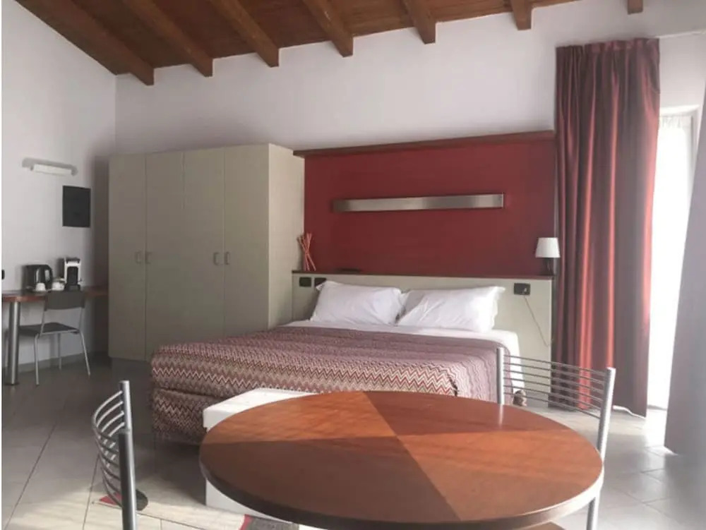 Room in Holiday House - Albavillage - Apartment for 2 People
