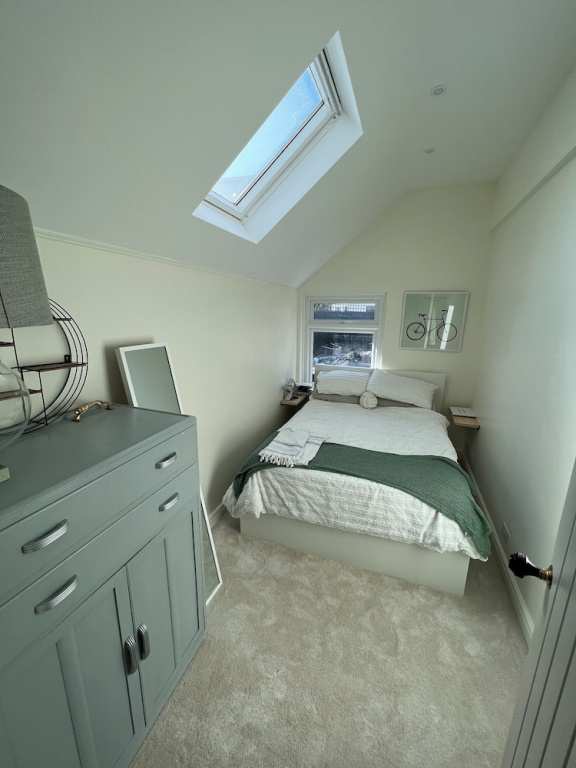 Spacious House in Guildford