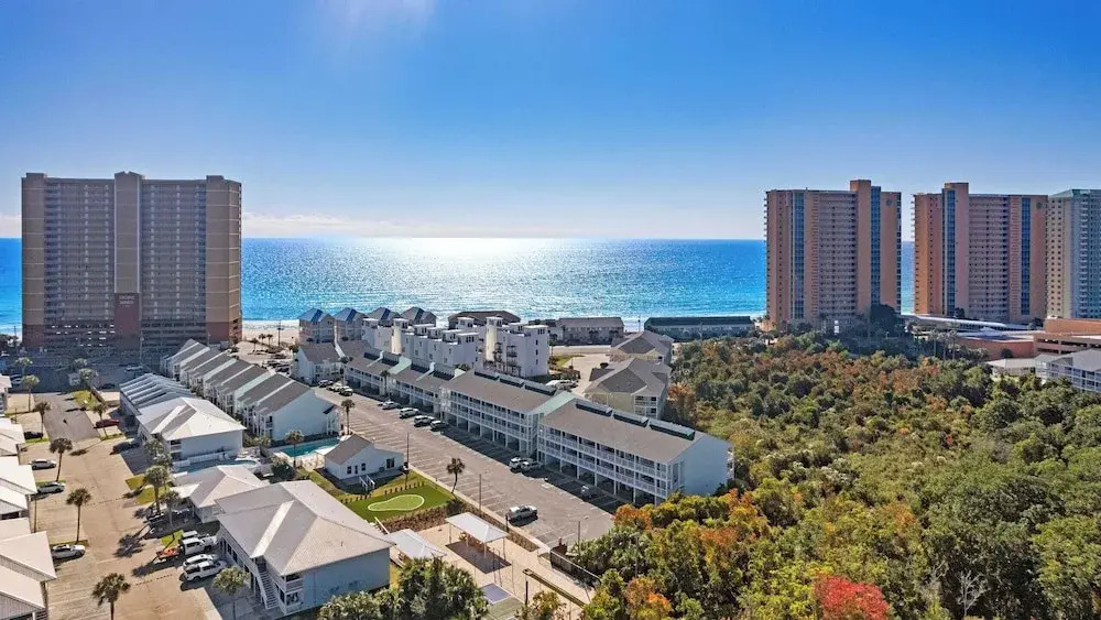 Steps to the Beach Pool, Tennis, & Putting Green Southwinds H12 by Avantstay