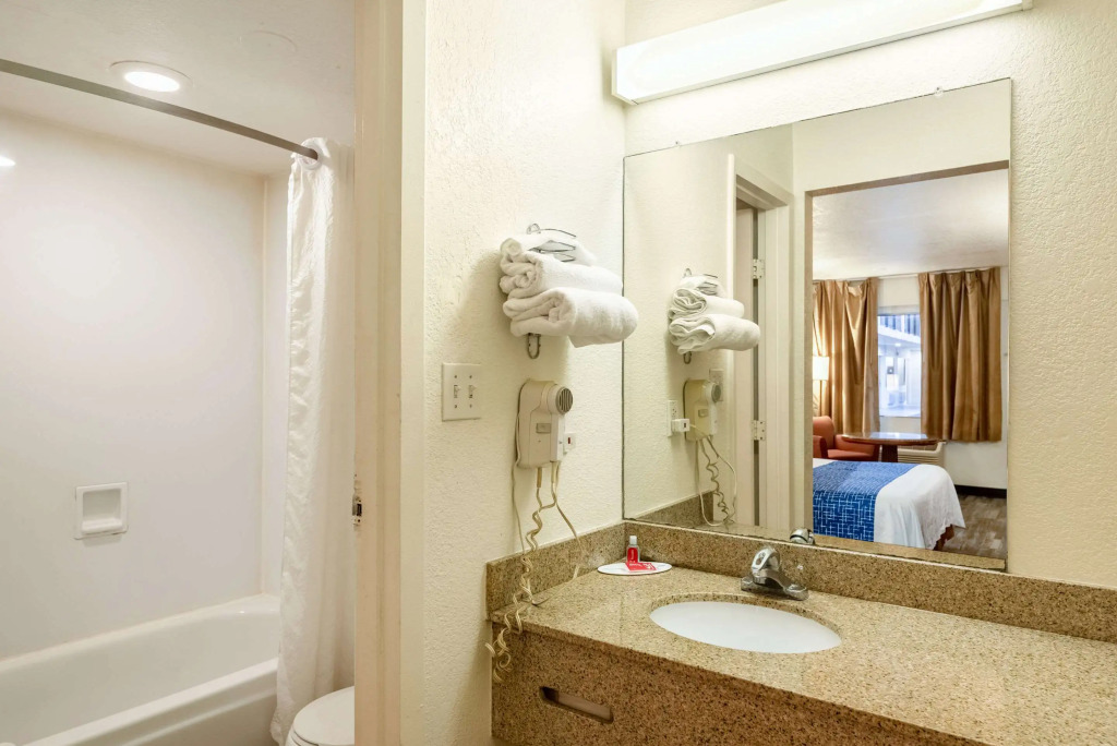 Econo Lodge Phoenix North I-17