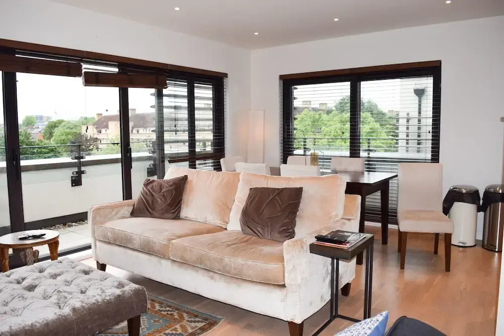 Stylish 2 Bedroom Flat With Balcony In Tufnell Park