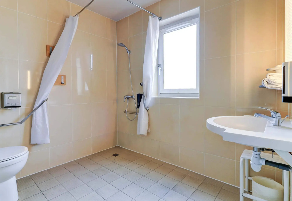 B&B HOTEL Dijon Les Portes du Sud