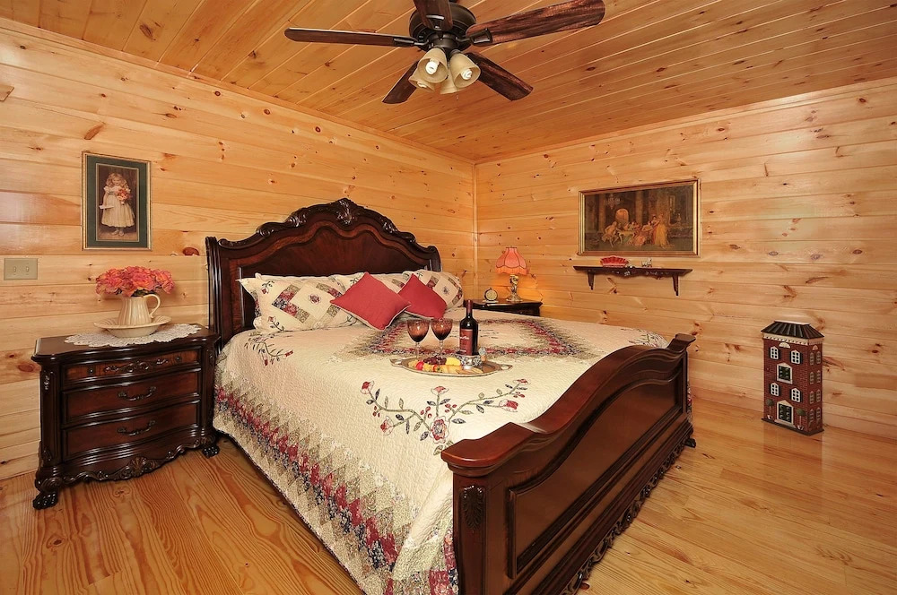 Kings Mountain Lodge - 4 Br Cabin