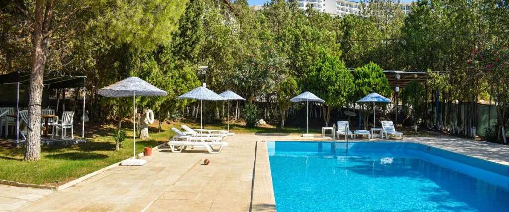 Hotel Tropicana