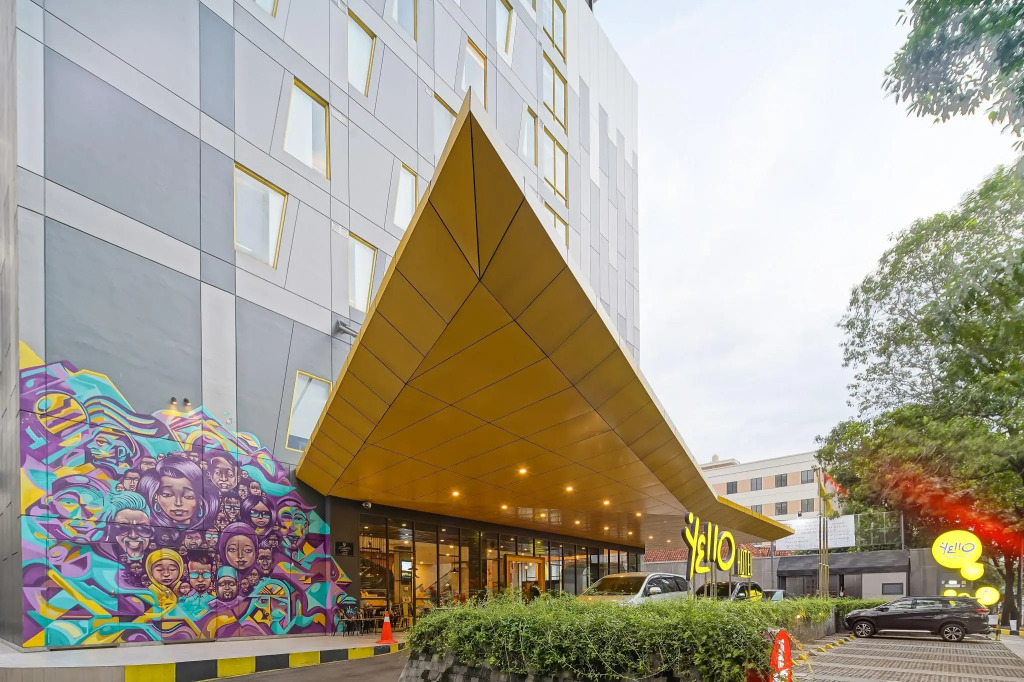 YELLO Hotel Manggarai Jakarta