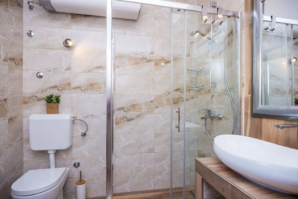 Apartment & Rooms Duja