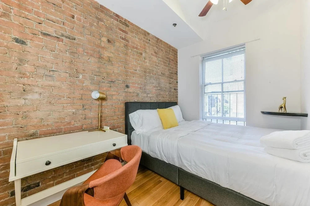 Beautiful 2br/2ba in South End by Domio