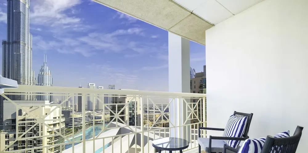 Lux The Burj Khalifa Fountain View Suite