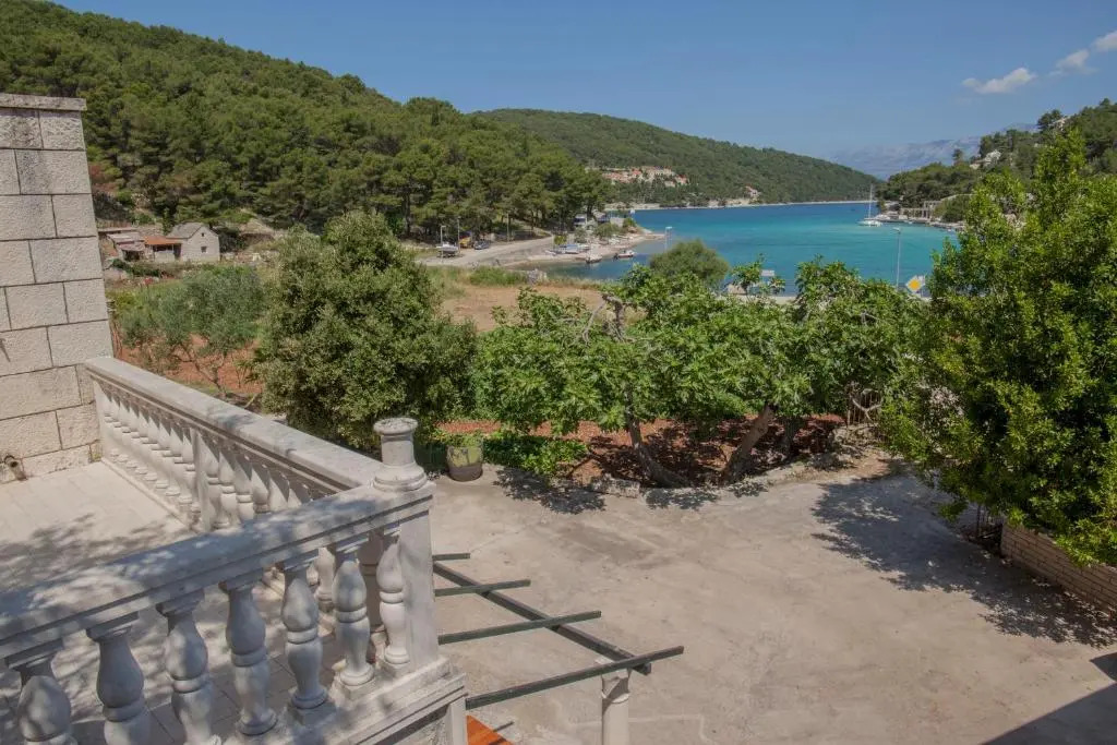 Apartment Curri