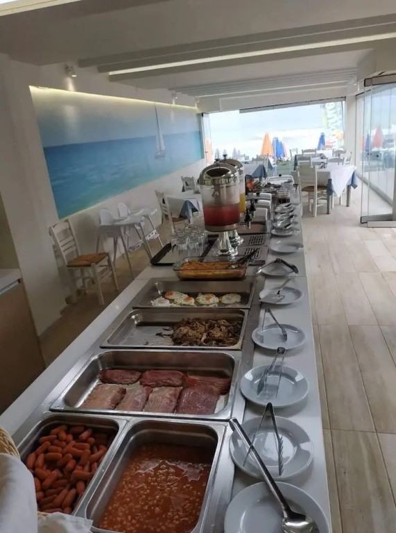 Melina Beach Hotel