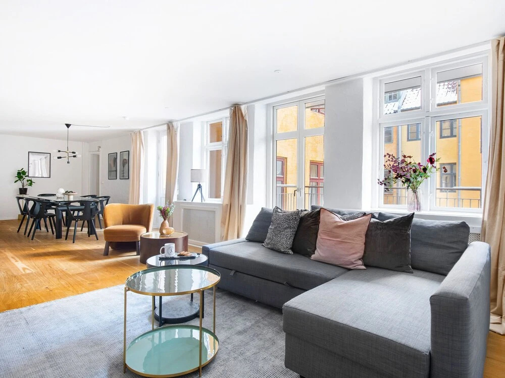 City 1- Pleasant 4-bdr Apt in Central Copenhagen