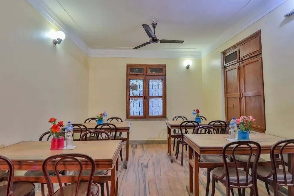 Oyo 734 Hotel Mount Kailash
