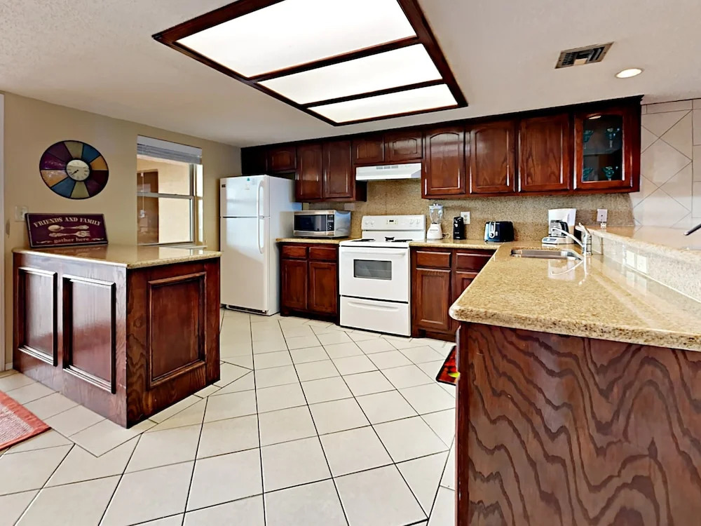 4400 Gulf Blvd Condo Unit 406
