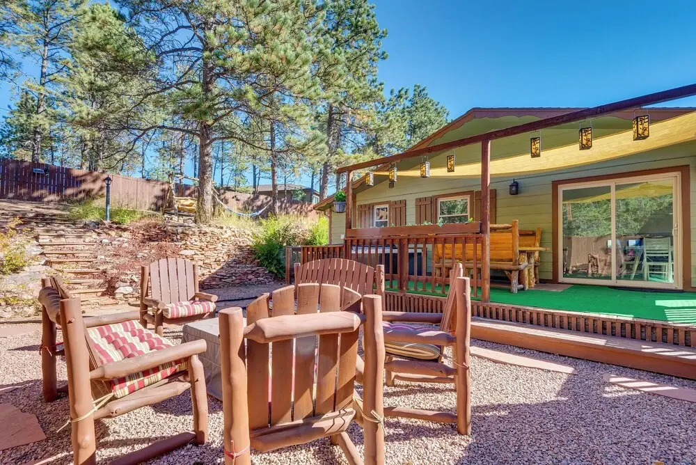 327936 Hot Tub + Mtn Views: Woodland Park Gem