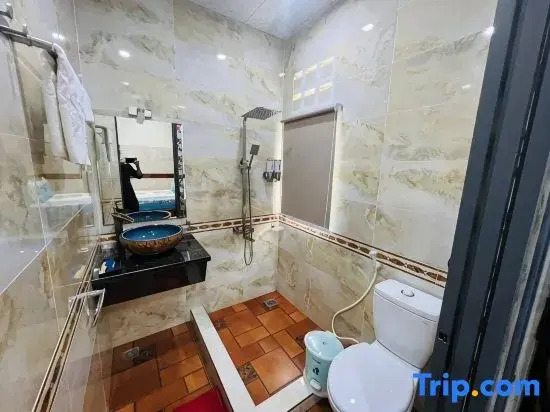 Khách Sạn Hoàng Thanh Thủy 4