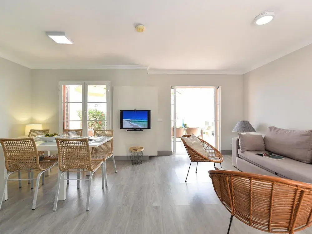 Chalet in Playa del Ingles Near Maspalomas Dunes