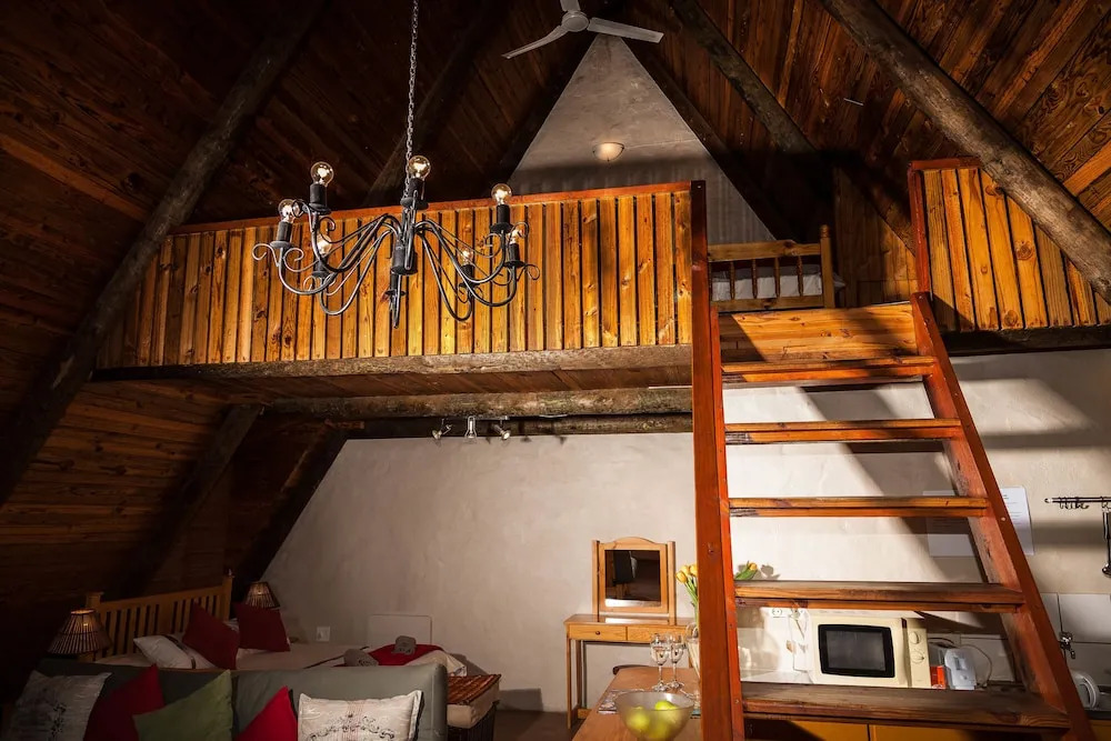 Dwarsberg Trout Hideaway