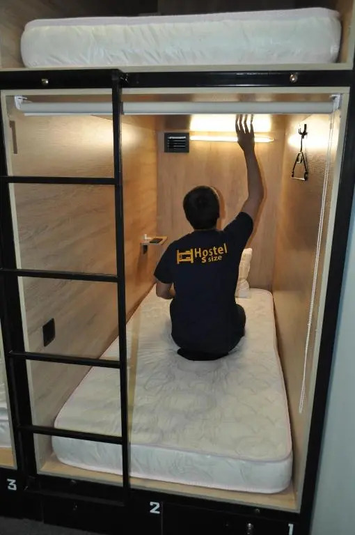 Hostel S size